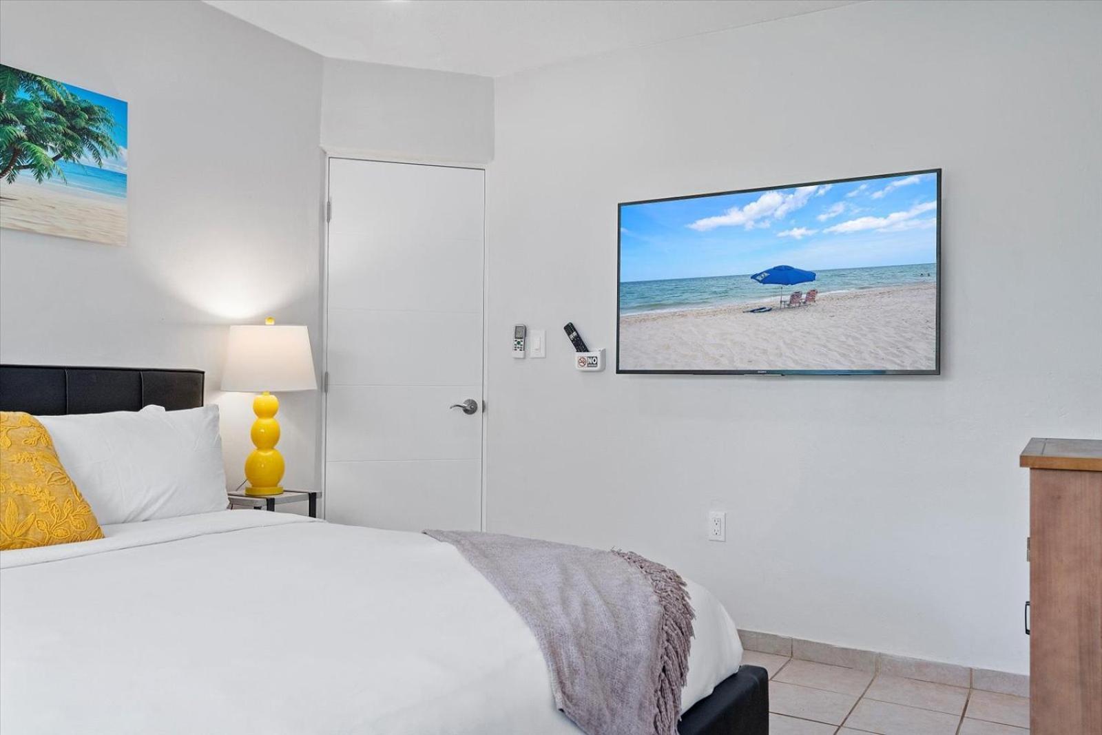 Walnut By The Sea Apartment Hollywood Bilik gambar