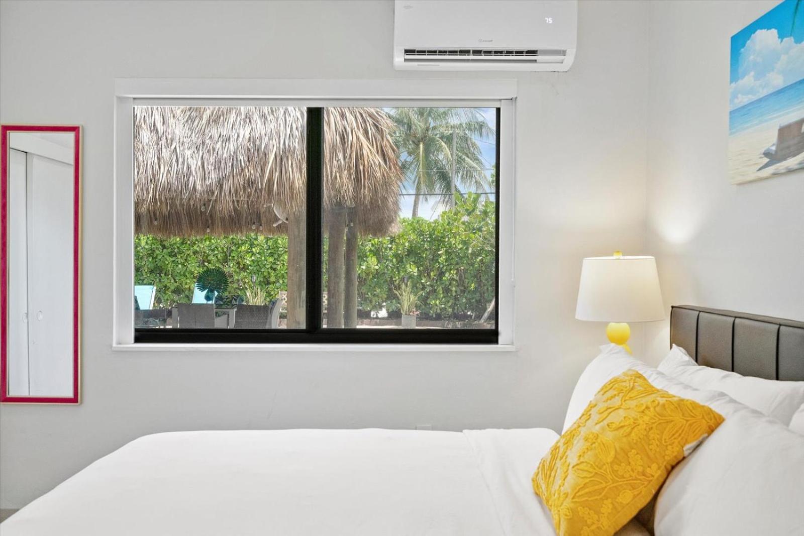 Walnut By The Sea Apartment Hollywood Bilik gambar